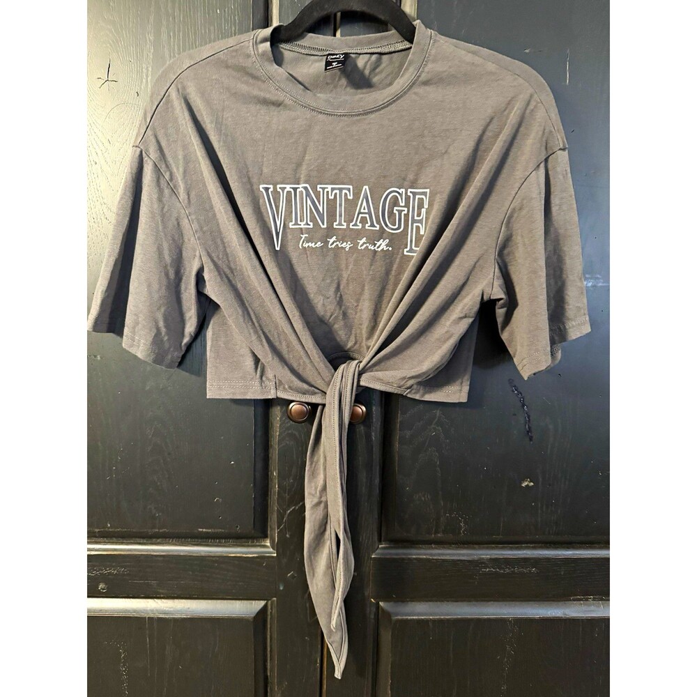 dazy Gray Graphic Print Vintage Cropped Tie Front Crew Neck T-Shirt Women's M